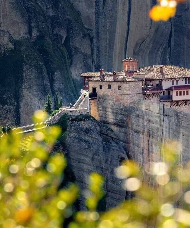 How to Travel Like a Local: 5 Best Tips For Amazing Trips